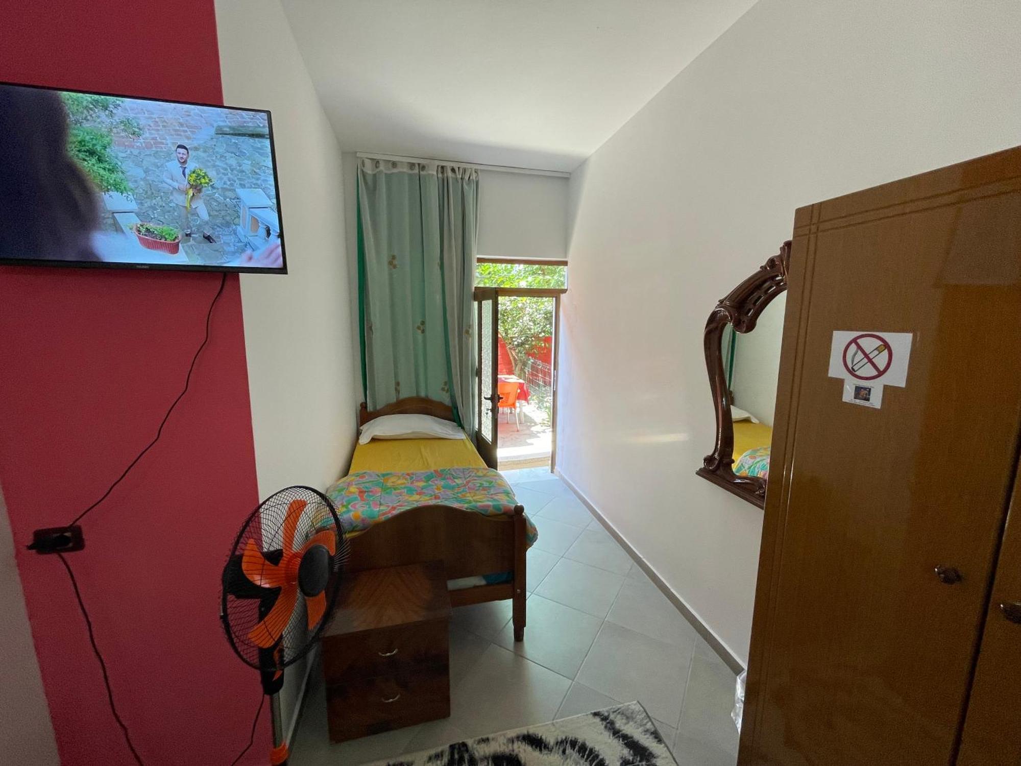 Hotel Bar Restaurant Mete Peshkepi Ngoại thất bức ảnh