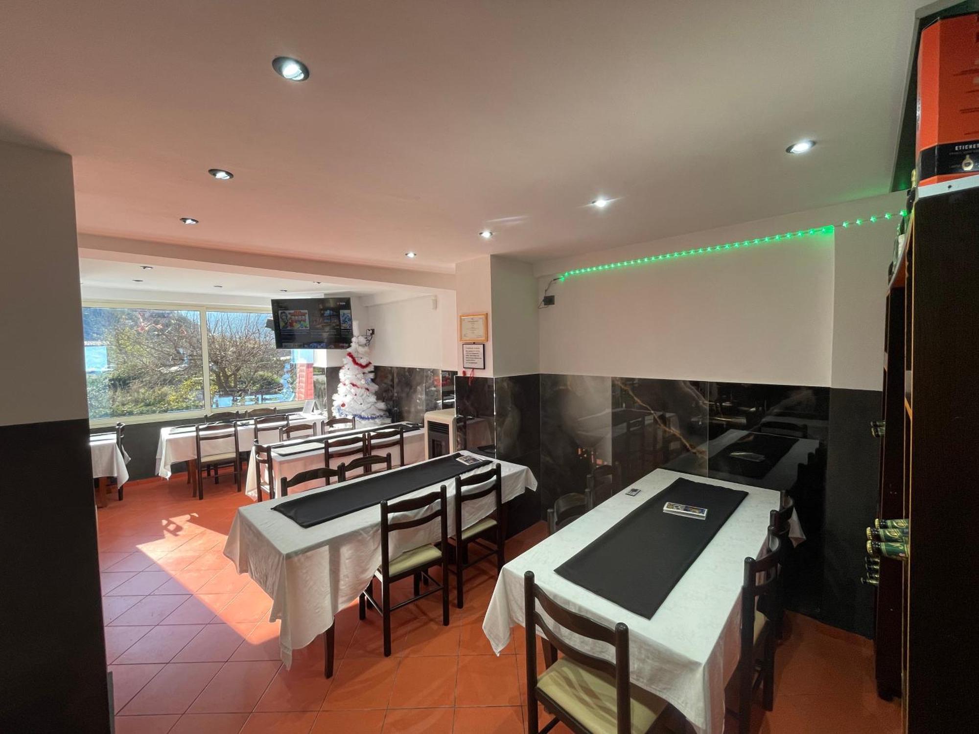 Hotel Bar Restaurant Mete Peshkepi Ngoại thất bức ảnh