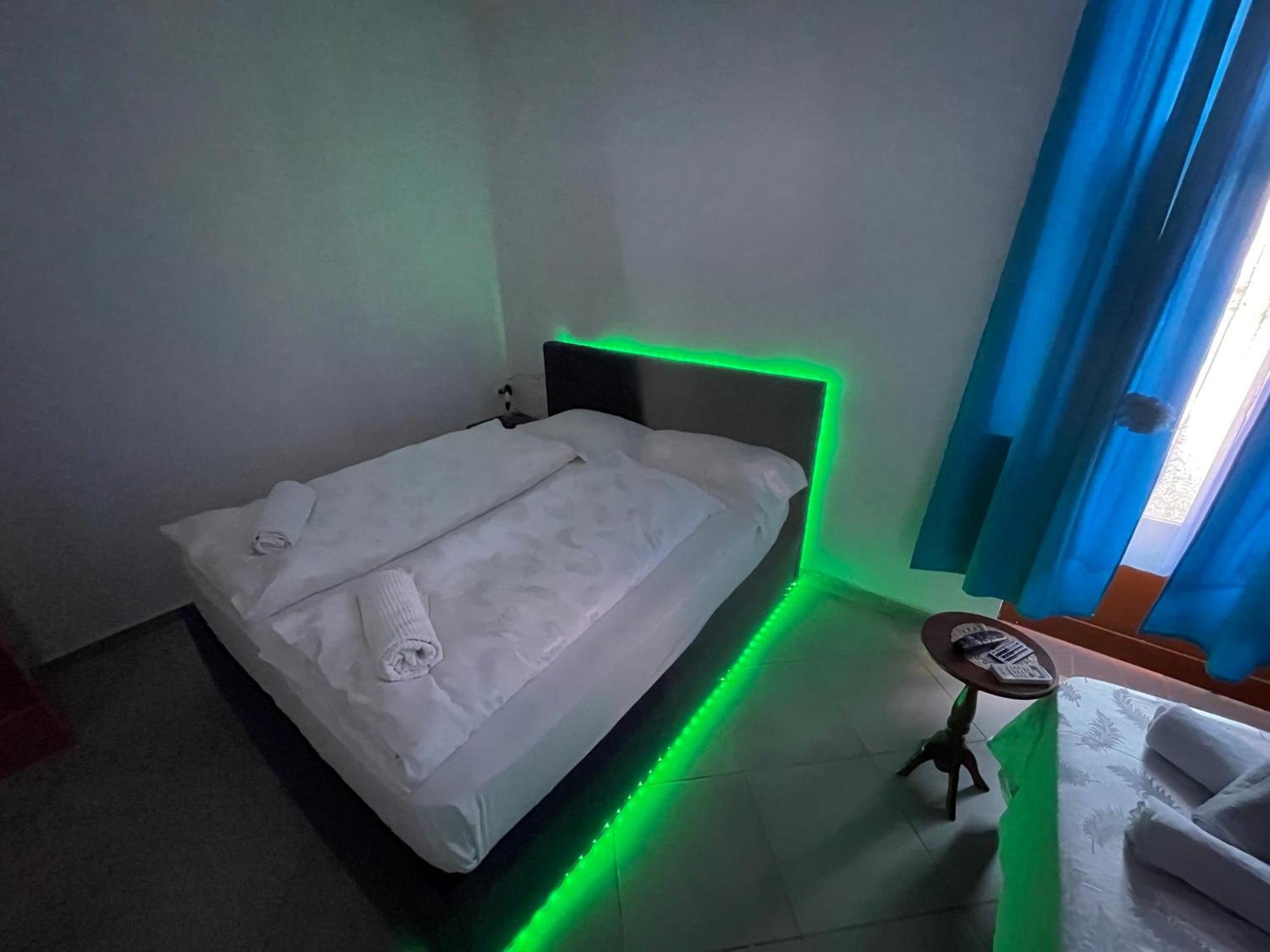 Hotel Bar Restaurant Mete Peshkepi Ngoại thất bức ảnh
